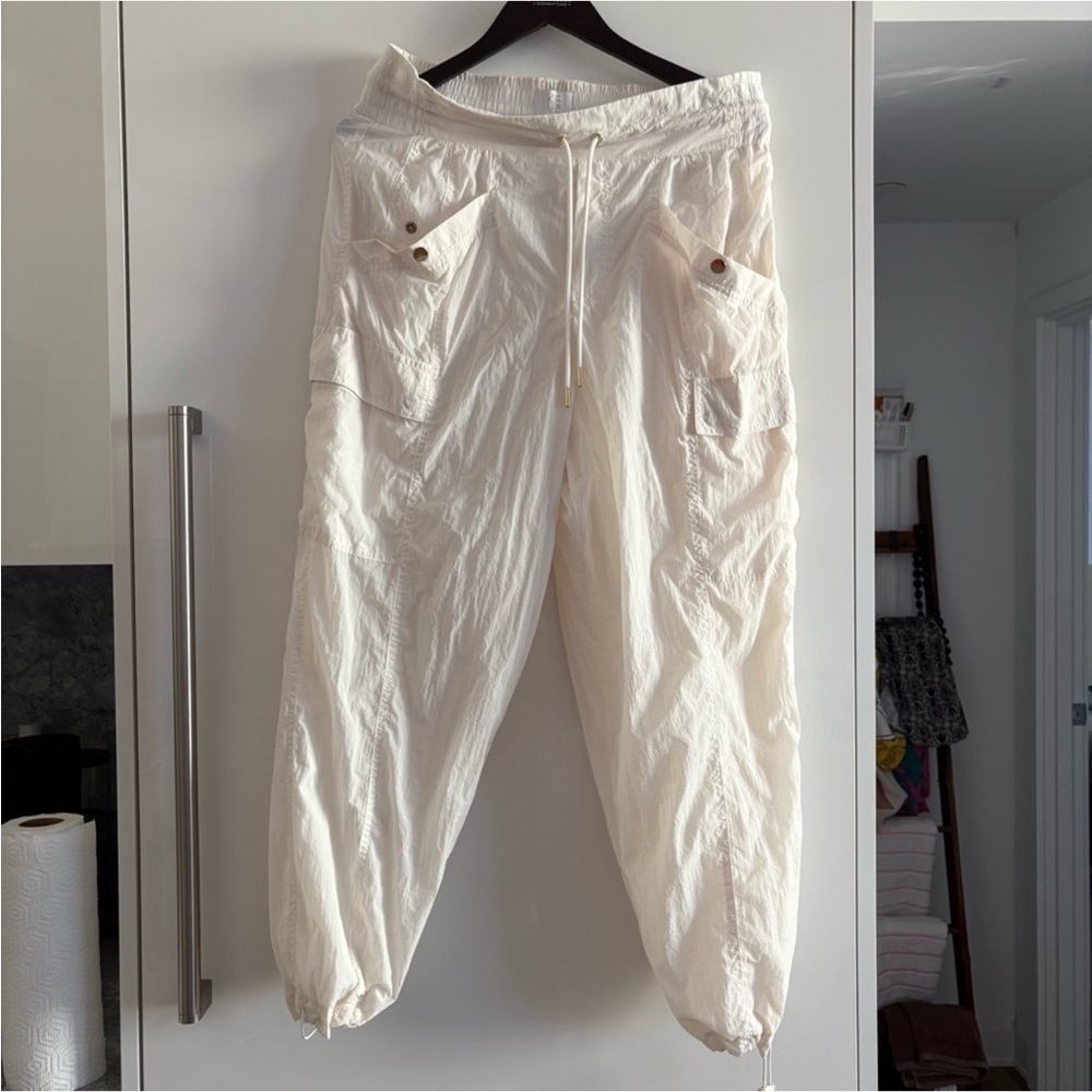 Athleta x Alicia 2021 collab Keys Cream Track Pants with Elastic Waistband